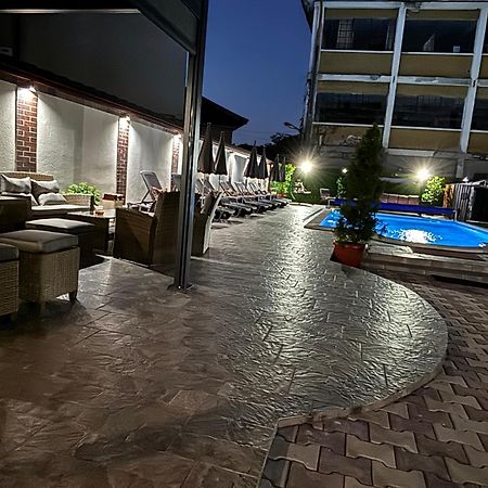 莱伊酒店 特里亚夫纳 外观 照片